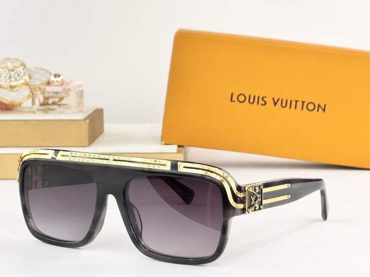 Picture of Louis Vuitton Sunglasses _SKUfw76406710fw